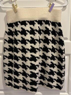 Houndstooth Knit Mini Skirt | Black & Cream | Cozy Stretch | NWOT | M